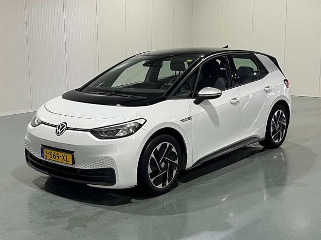 Volkswagen ID.3 - First 58 kWh