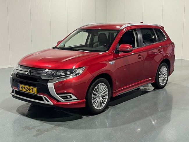 Mitsubishi Outlander - 2.4 PHEV Intense S