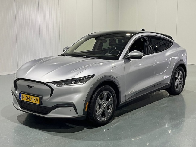 Ford Mustang - Mach-E RWD 75 kWh Pano