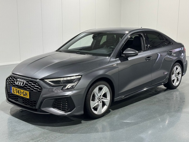 Audi A3 - Limousine 35 TFSI Automaat S edition