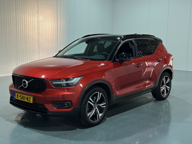 Volvo XC40 - 1.5 T4 Recharge R-Design Expression