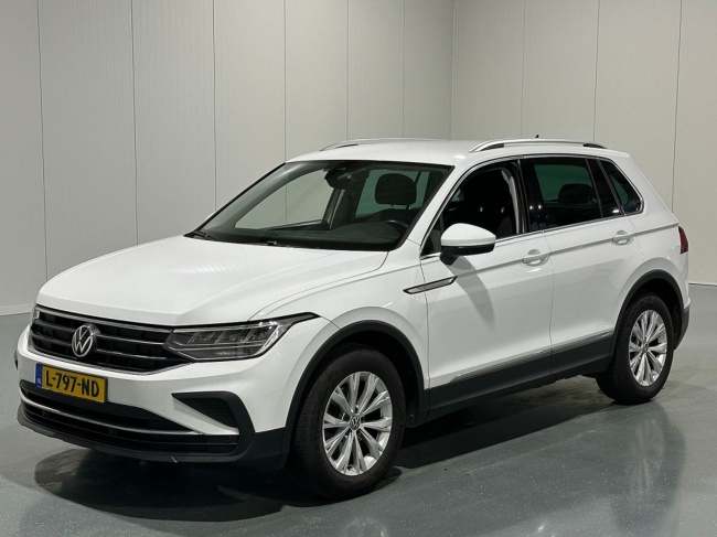 Volkswagen Tiguan - 1.5 TSI Life Business