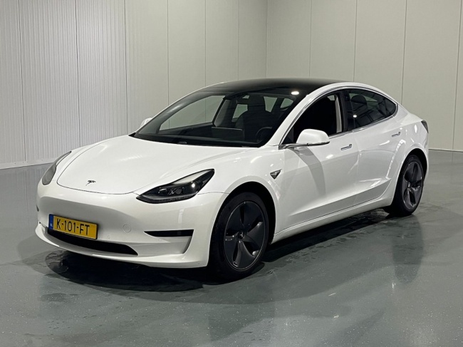 Tesla Model 3 - Standard RWD Plus 60 kWh