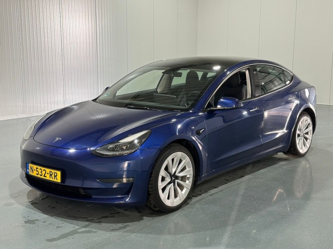Tesla Model 3 - Long Range AWD 75 kWh