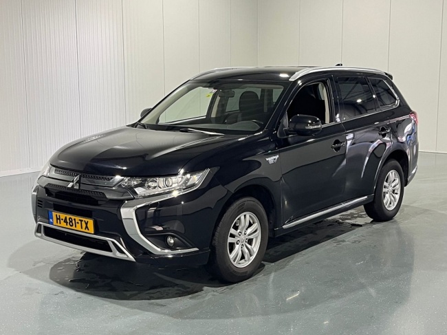 Mitsubishi Outlander - 2.4 PHEV Pure